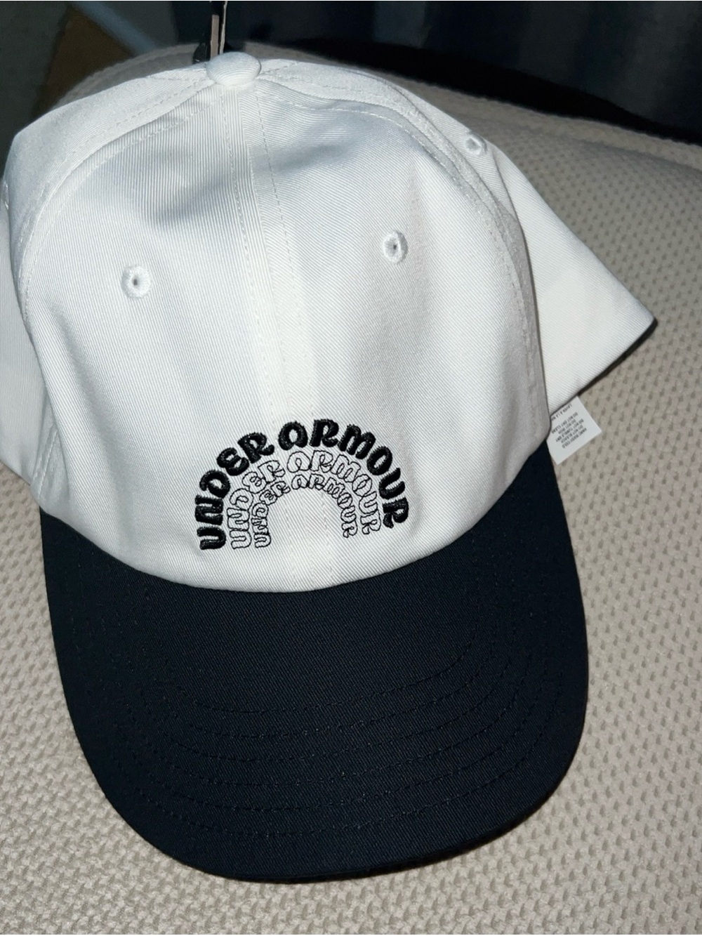 Under Armour White and Black ball cap adjustable New logo